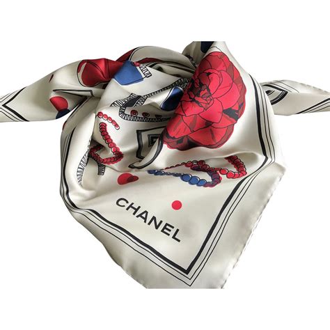 foulard chanel soie|Foulards Chanel femme occasion .